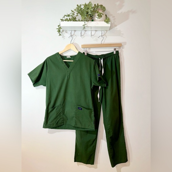 Mega Haul of Women’s XS/S Jewel Tone Professional Scrubs - Picture 9 of 11